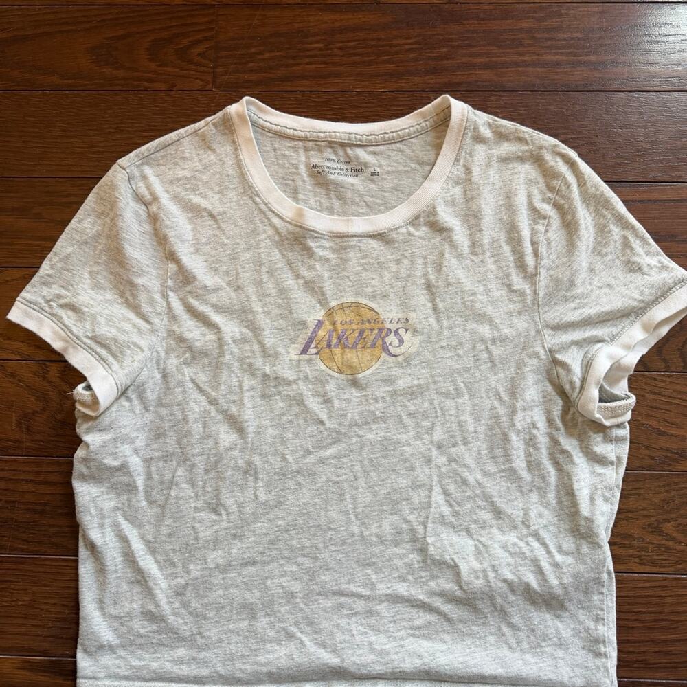 Abercrombie & Fitch Women’s Lakers T-Shirt Size Large